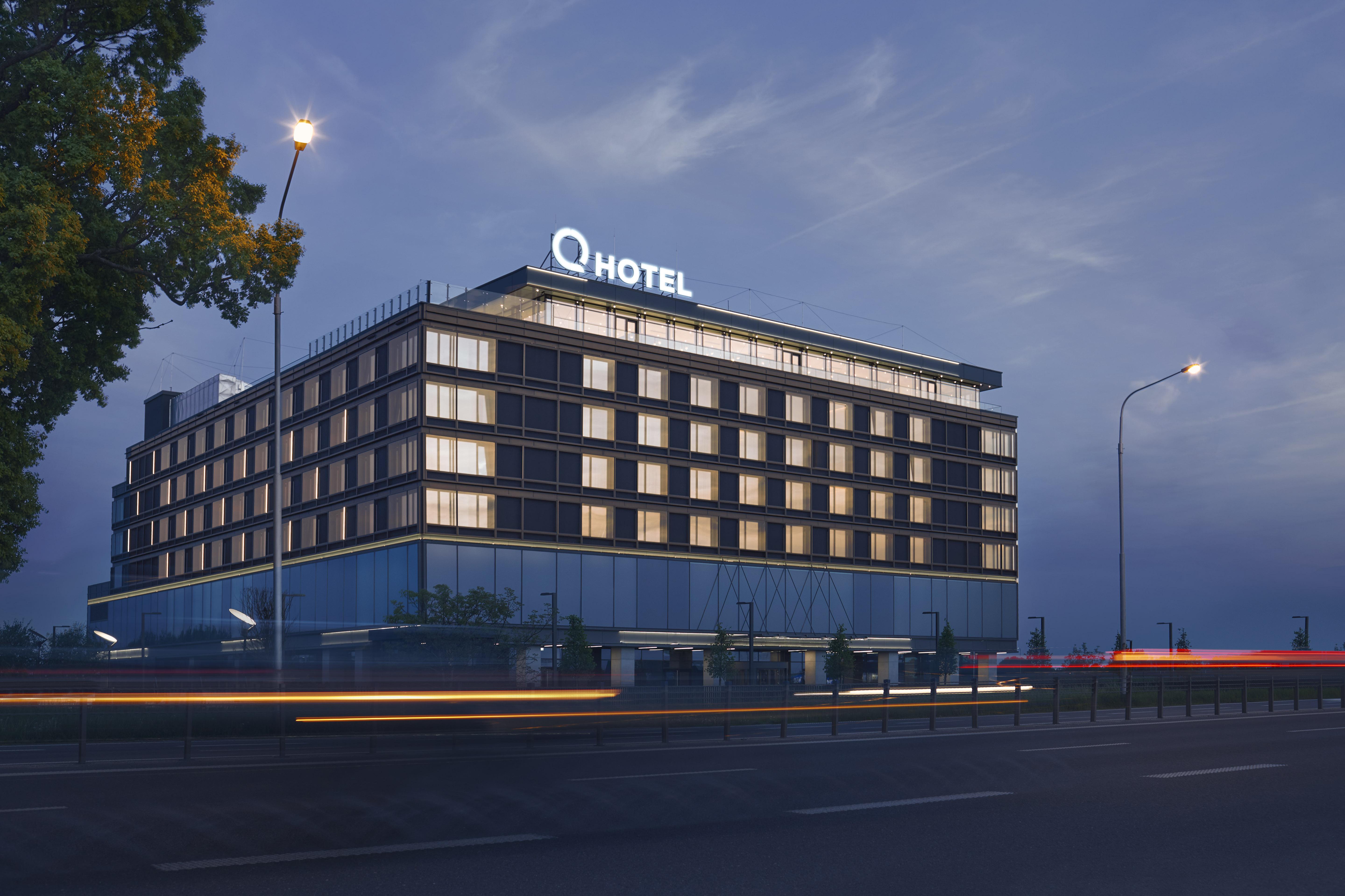 Q Hotel Plus Wroclaw Bielany Bielany Wrocławskie Exteriér fotografie
