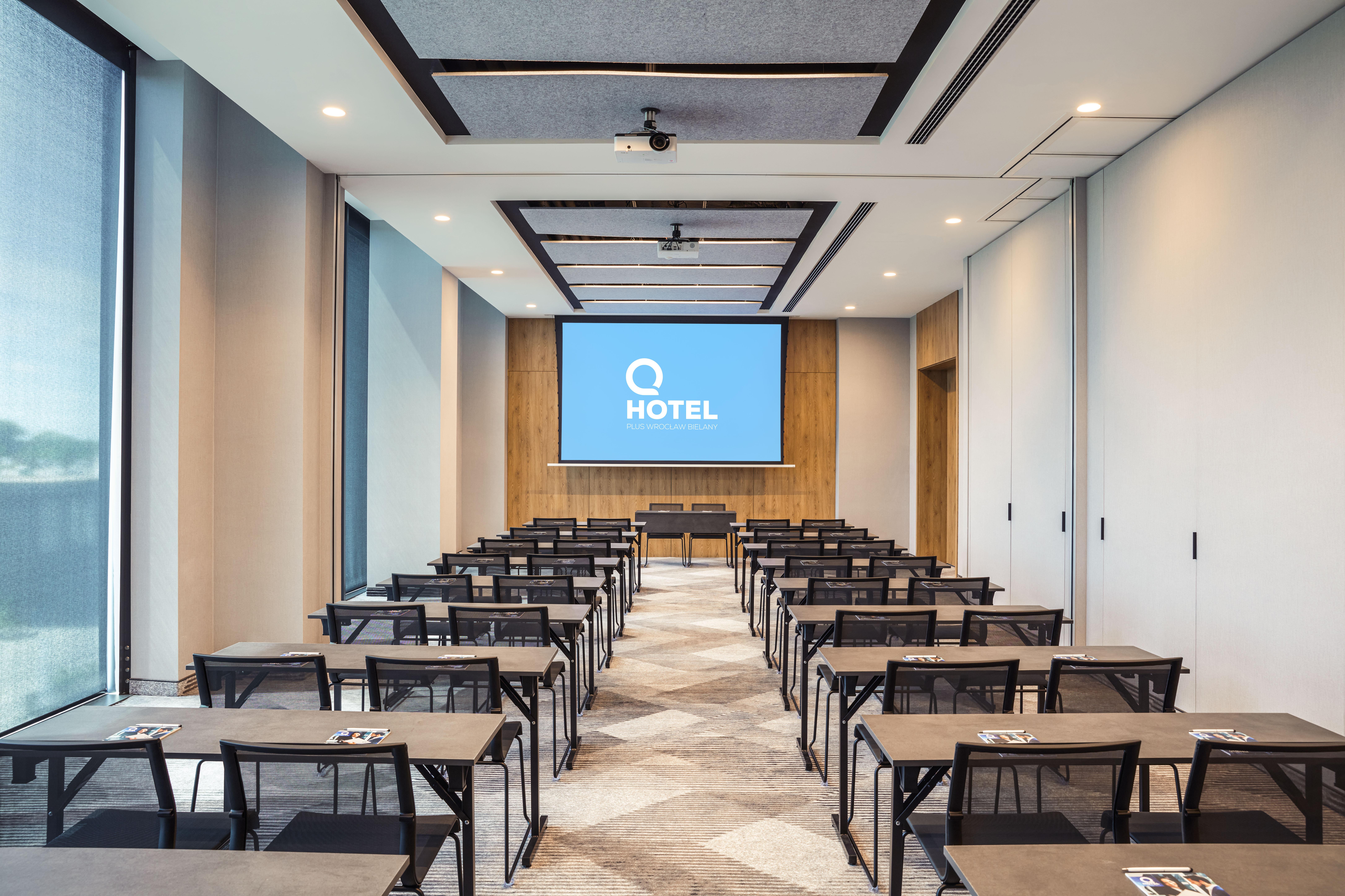 Q Hotel Plus Wroclaw Bielany Bielany Wrocławskie Exteriér fotografie